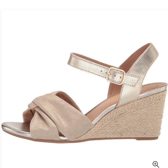 Clarks‎ | Margee Beth Wedges | Gold | Size 6.5 M - Picture 2 of 10